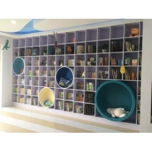 艾右兒童繪本館