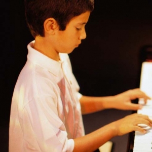 藝茵藝術(shù)教育