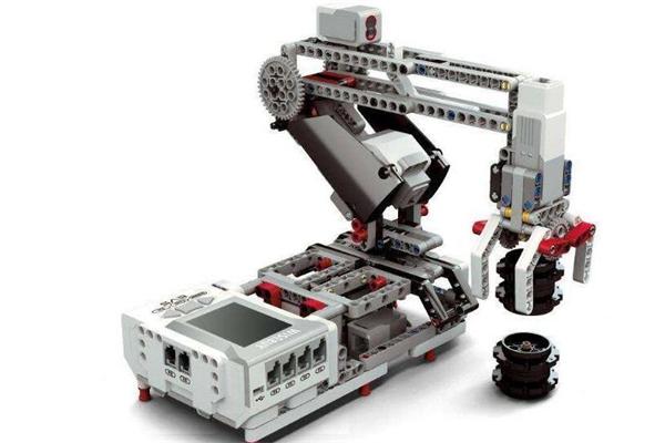 中鳴數碼機器人編程