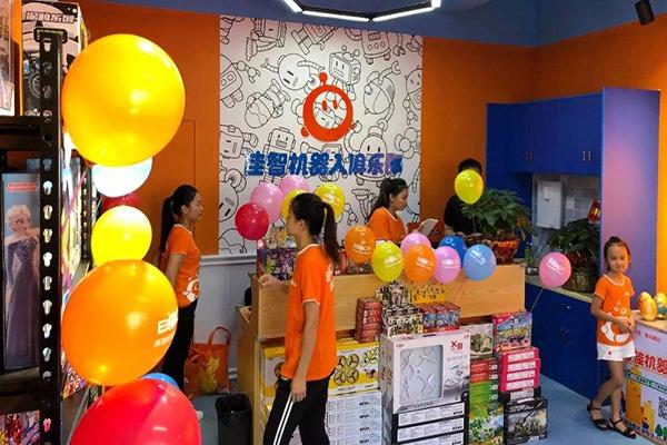 佳智機(jī)器人 佳智機(jī)器人