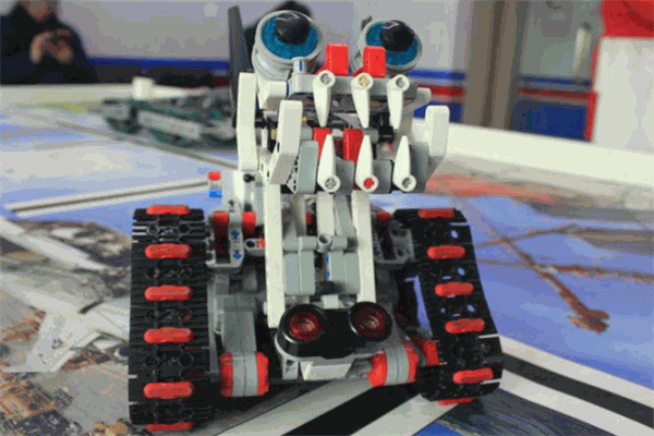 瑪高機器人 瑪高機器人