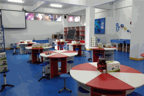 快暢機器人教育