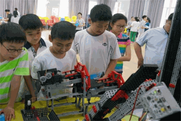 星睿百靈機器人教育