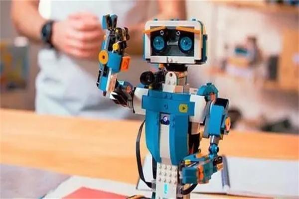 五維空間機器人編程教育