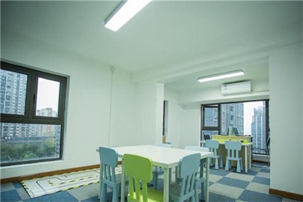 愛斯鉭機器人教育 愛斯鉭機器人教育