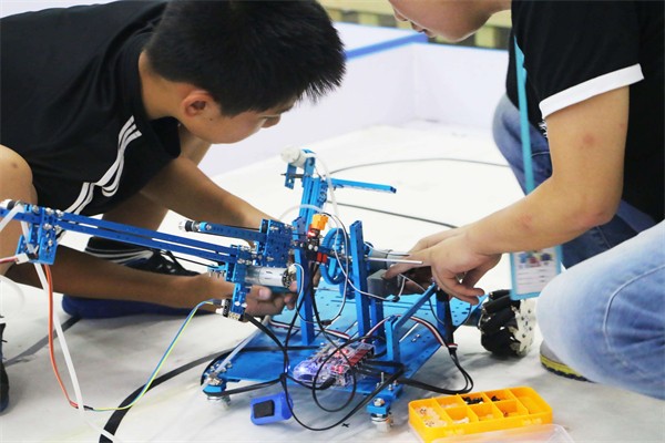 聊城機(jī)器人教育 聊城機(jī)器人教育