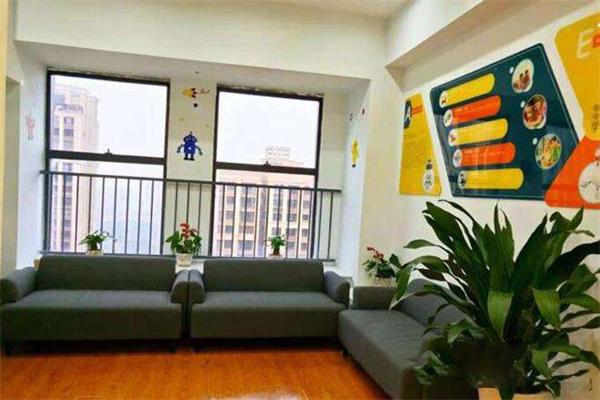 愛斯鉭機器人教育 愛斯鉭機器人教育