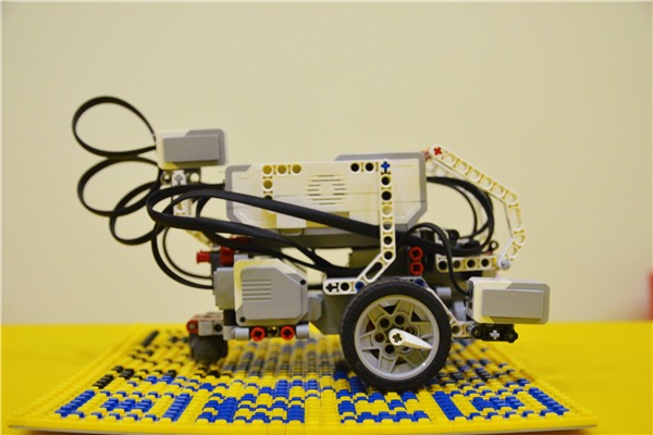 創想樂高機器人教育