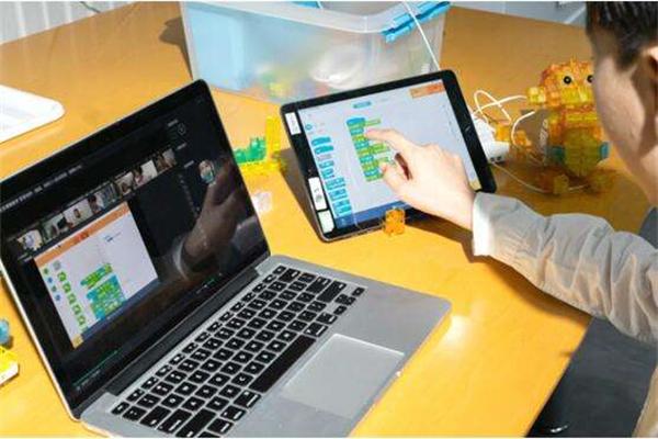 未來喵機(jī)器人