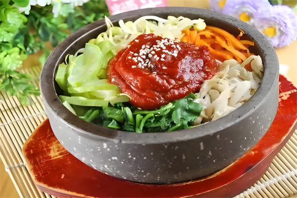 金三順石鍋拌飯 金三順石鍋拌飯