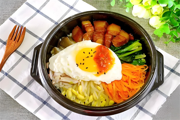 長今壽司石鍋拌飯 長今壽司石鍋拌飯