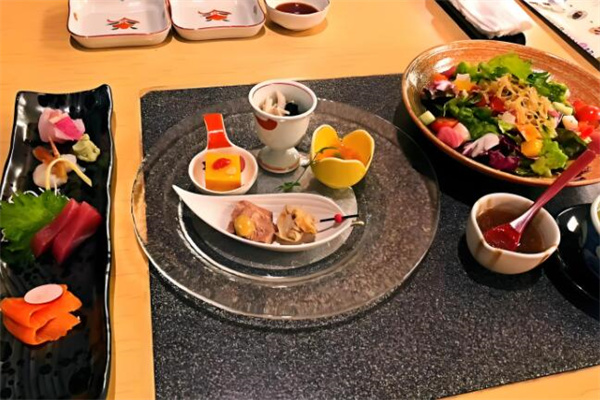 富良野鮮烤肉拌飯 富良野鮮烤肉拌飯