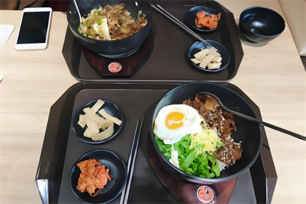 愛村魚籽拌飯 愛村魚籽拌飯