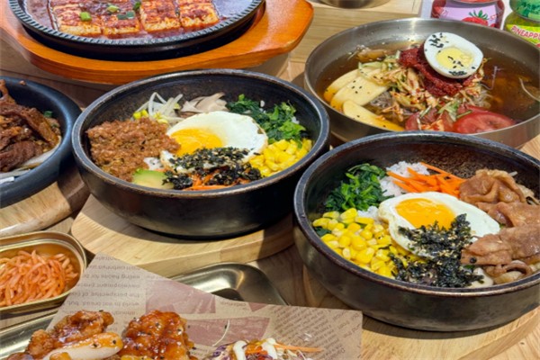 百味范紫砂鍋拌飯