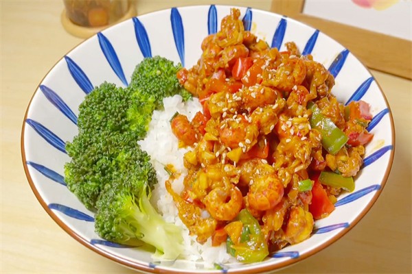 33顆小龍蝦拌飯 33顆小龍蝦拌飯