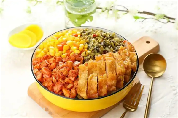 樸小艾烤肉拌飯 樸小艾烤肉拌飯