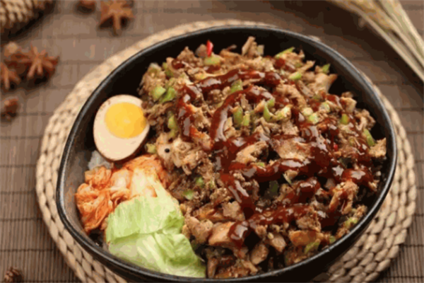 盈香居烤肉拌飯