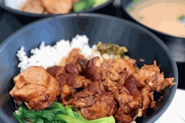 槑鹵金牌豬腳飯