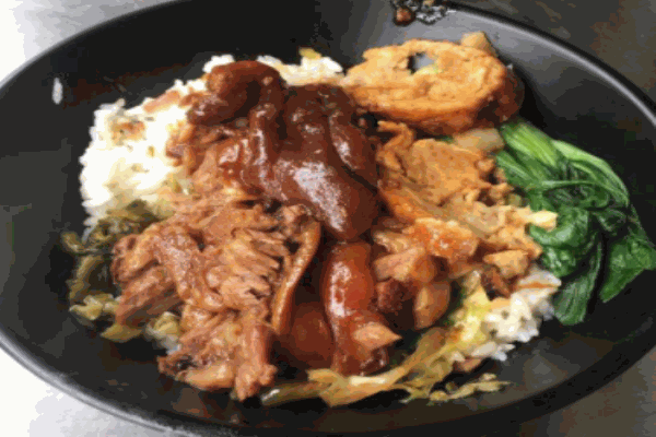 槑鹵金牌豬腳飯