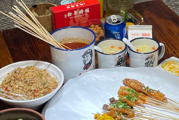 易拾年烤鋪·株洲地標燒烤 易拾年烤鋪·株洲地標燒烤