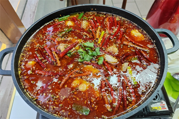 愛上魚自助火鍋 愛上魚自助火鍋