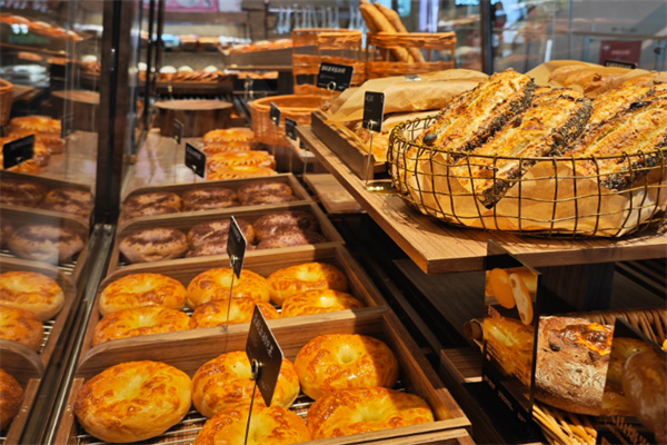 大家庭面包店 大家庭面包店