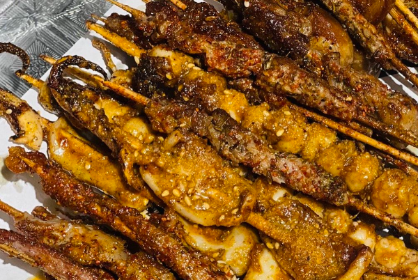 趙小嗨野餛飩燒烤 趙小嗨野餛飩燒烤