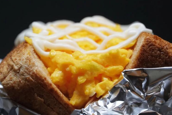 食的作品·爆蛋吐司·咖啡 食的作品·爆蛋吐司·咖啡