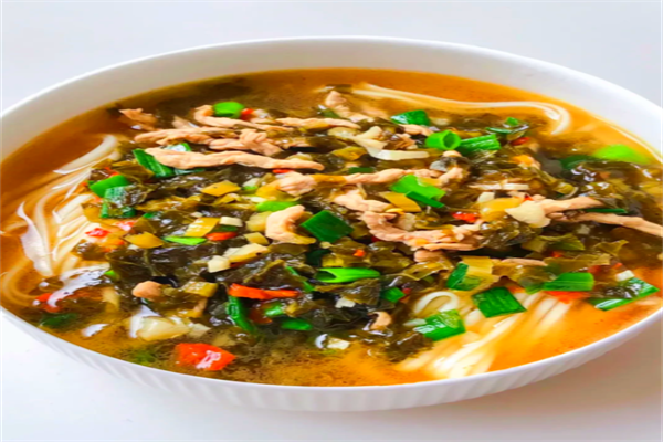 程記酸菜滑肉面