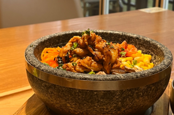 石鍋拌飯 石鍋拌飯