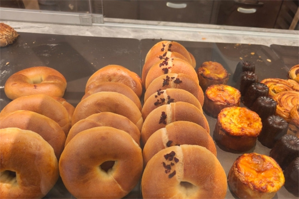 萊茵畔面包店 萊茵畔面包店