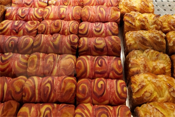 萊茵畔面包店 萊茵畔面包店