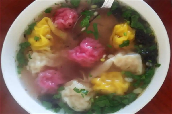 多彩餛飩
