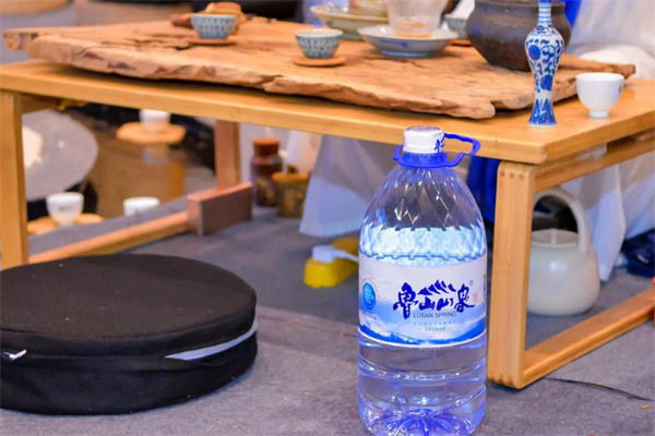 魯山山泉 魯山山泉