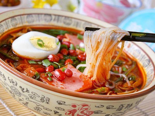 番茄妹米線